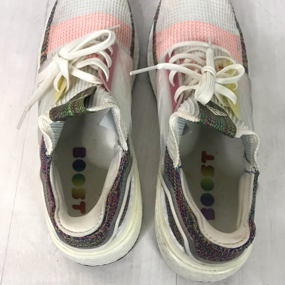 ultraboost s&l pride